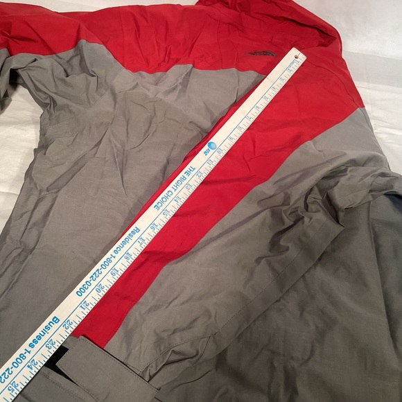 Men’s The North Face HyVent Jacket Mens size medium Red & Gray - Picture 16 of 16